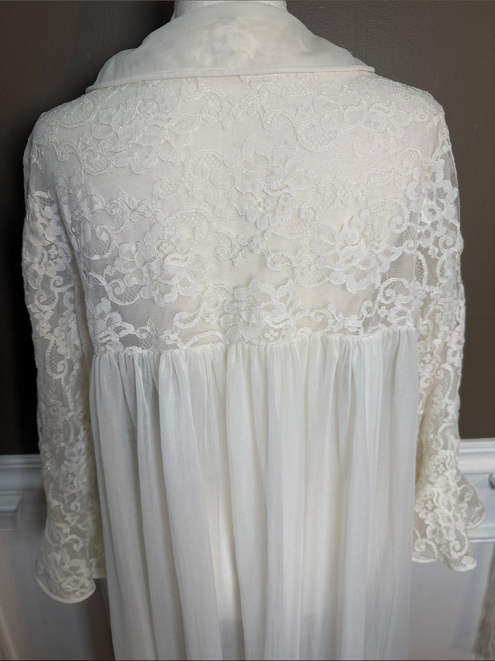 Vintage Komar Ivory Lace Peignoir Robe M Bridal Cottagecore Romance - Picture 6 of 11